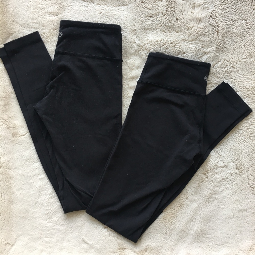 SOLD —- BUNDLE✨ Lululemon Wunder Under Leggings x2